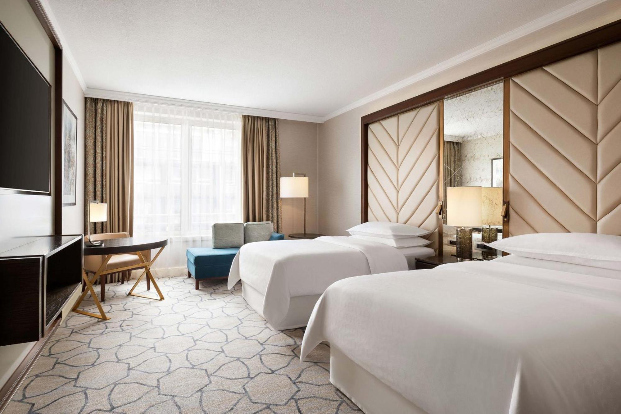 เชอราตัน แกรนด์ วอร์ซอ Hotel ภายนอก รูปภาพ