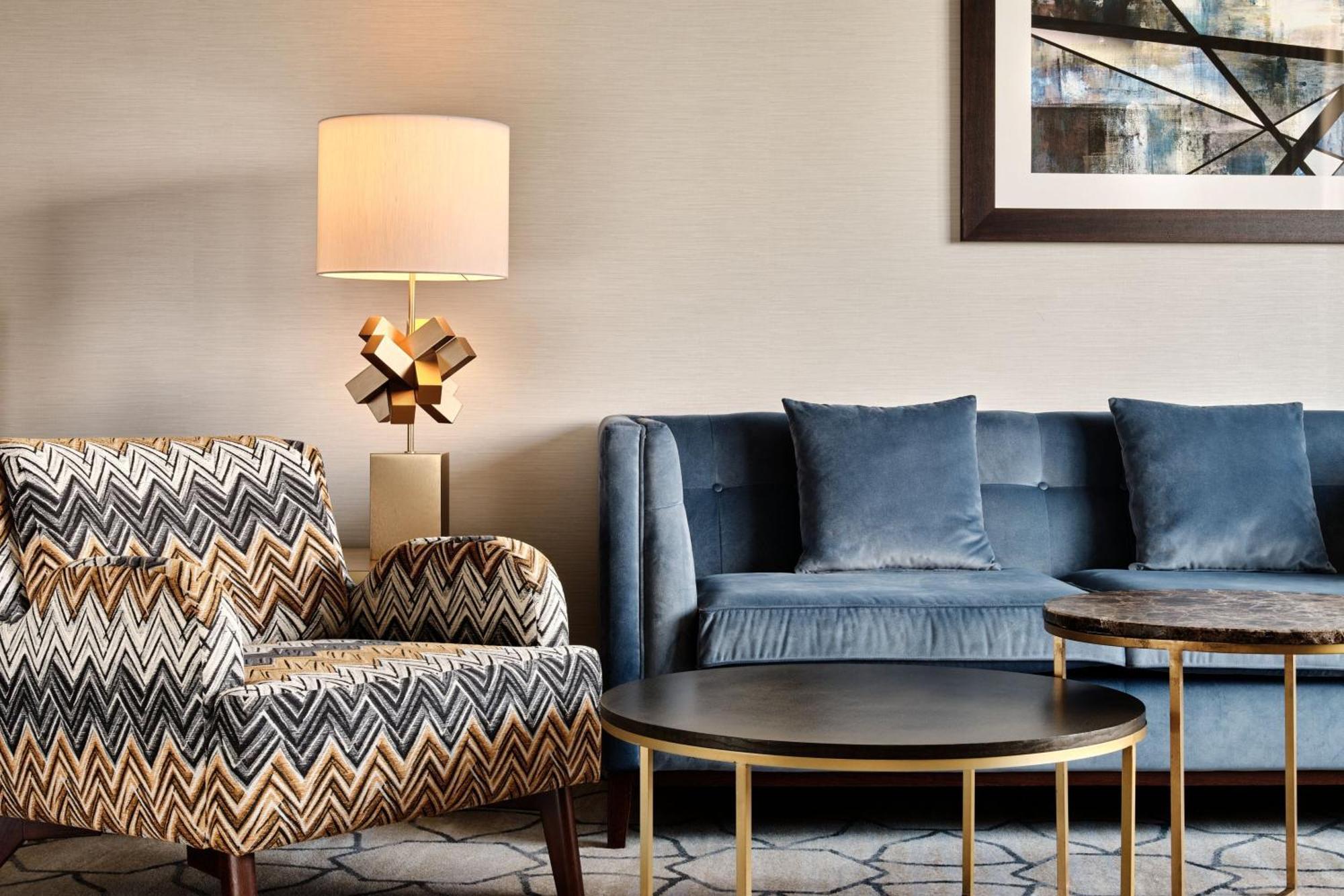 เชอราตัน แกรนด์ วอร์ซอ Hotel ภายนอก รูปภาพ The interior of the hotel