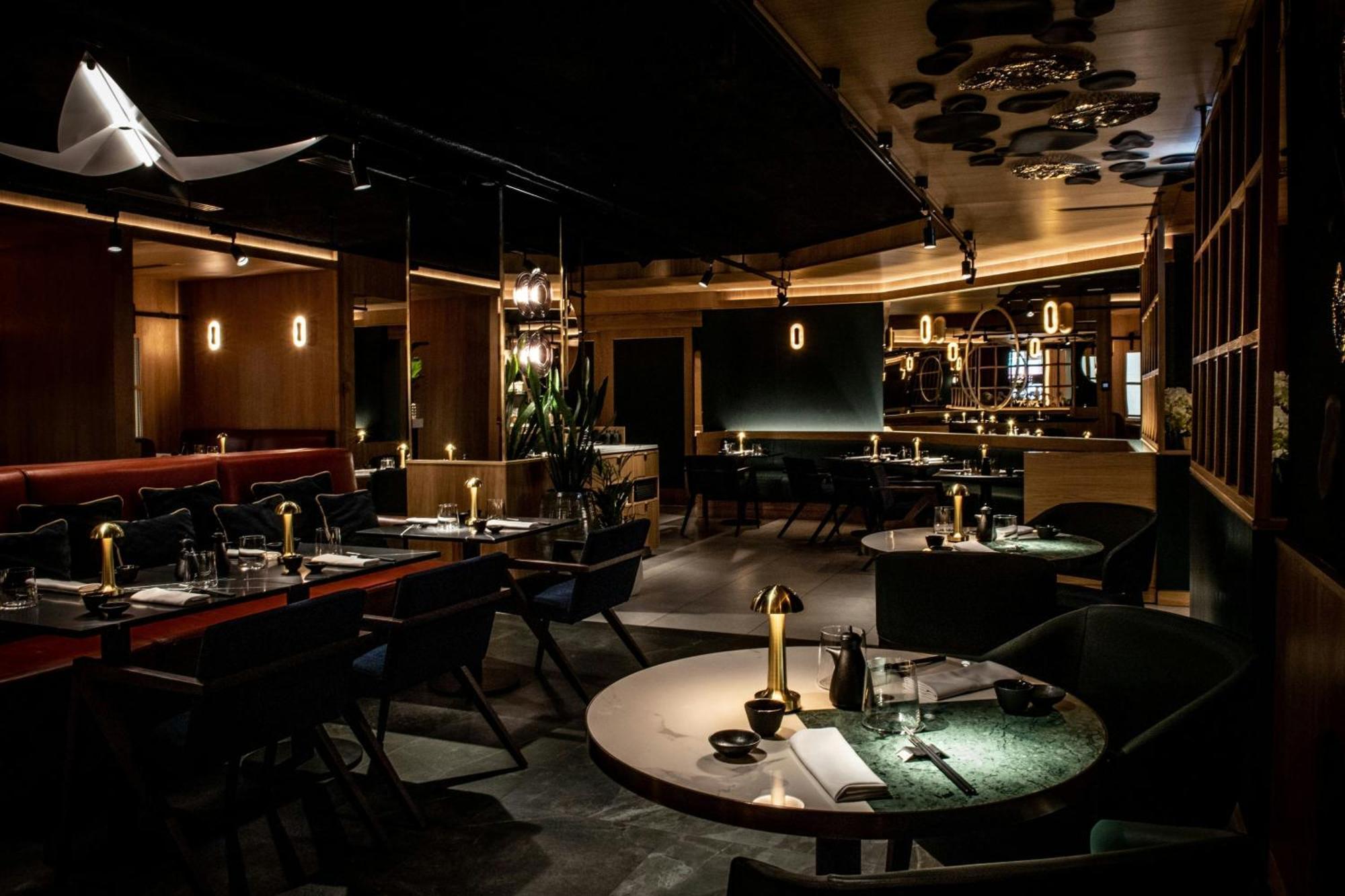 เชอราตัน แกรนด์ วอร์ซอ Hotel ภายนอก รูปภาพ Interior of the restaurant