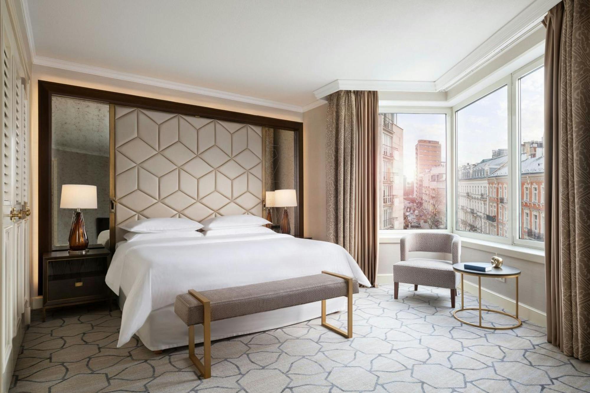 เชอราตัน แกรนด์ วอร์ซอ Hotel ภายนอก รูปภาพ